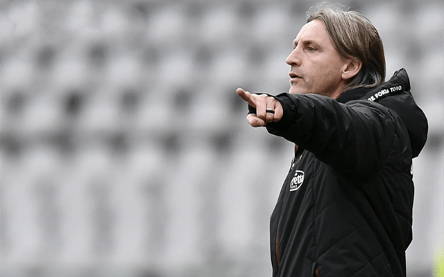 赛后法兰克福调整名单以备意甲;队长鼓劲环节打磨;质疑声仍在;细节决定成败(11月3日法兰克福关键赛) 赛后法兰克福调整名单以备意甲;队长鼓劲环节打磨;质疑声仍在;细节决定成败(11月3日法兰克福关键赛)