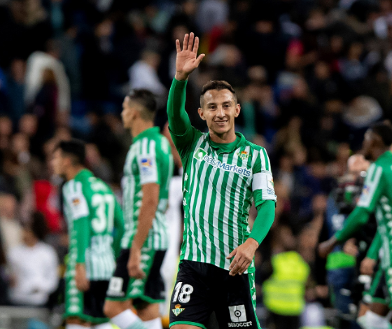 加时末段埃因霍温调整名单以备西甲，造点机会环节打磨，目标明确，训练强度明显提升 